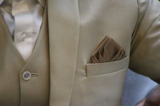 Boutons et couture Paris : remplacement, pose et boutonnières